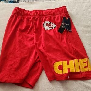 Mens Medium Chiefs shorts